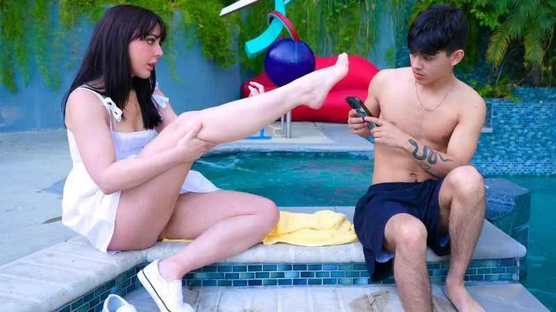 Whitney Wright - C’mon It’s Only Feet Pics