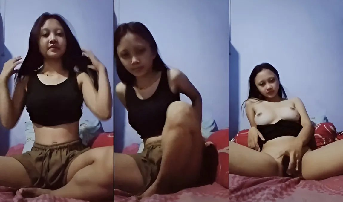 Cewek Imut Badan Kecil Toket Gede Mainin Meki